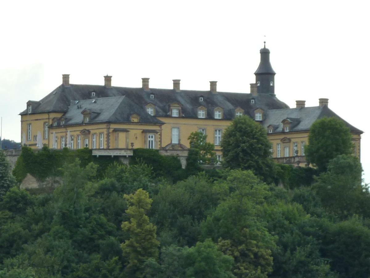 Апартаменты Haus Nuhn Бад-Вильдунген Экстерьер фото